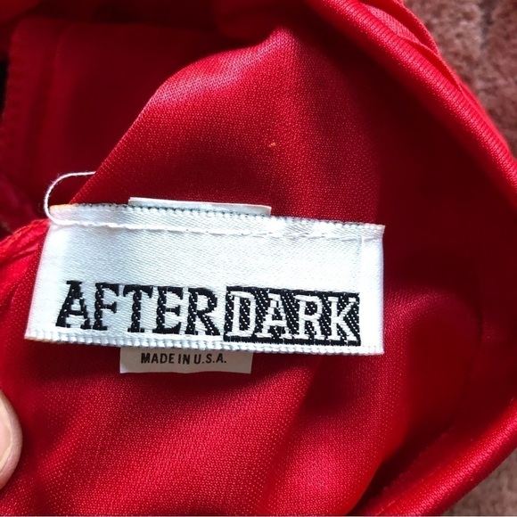Vintage After Dark red 80’s party dress in size S - Picture 9 of 11